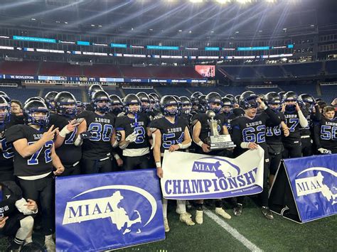 West Boylston grounds out Div. 8 state title over Carver, 41-7